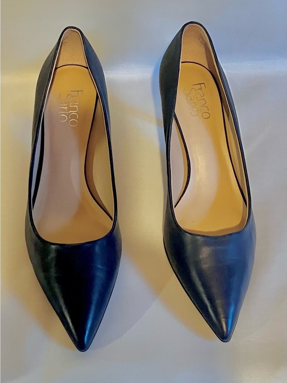 Franco Sarto Women's Black Pointed Leather Pumps